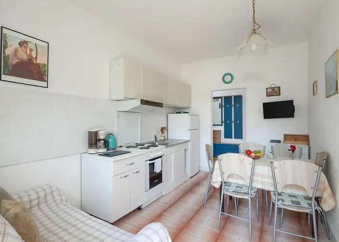 Apartament Near Babic *