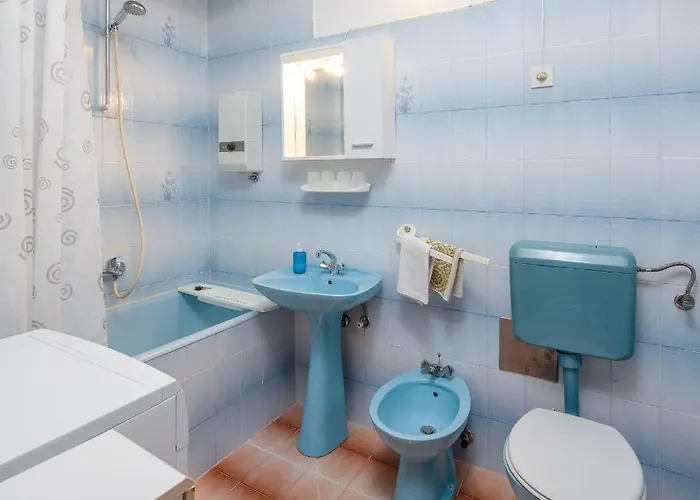 Apartament Near Babic *