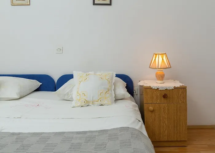 Apartament Near Babic *